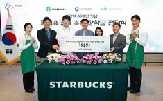 광복절 맞이하는 유통업계, 애국심 담은 제품 출시 및 기부 활동 전개 ‘눈길’