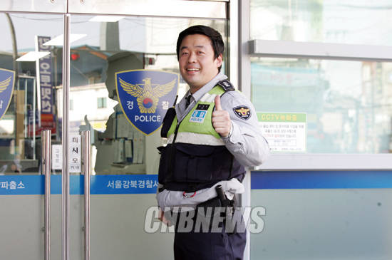 강북서 삼양파출소의 김삼주 경장. 사진 = 안창현 기자