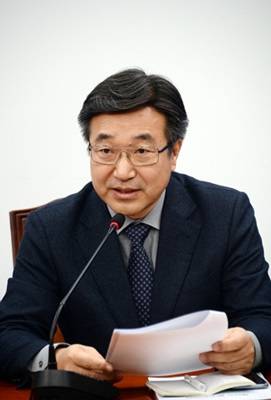 더불어민주당 윤호중 국회의원이 자당 원내대표회의에서 발언하는 모습. (사진=윤호중 국회의원실)
