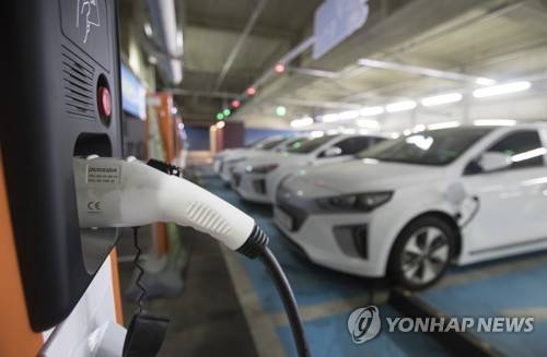 서울 한 아파트 단지의 전기차 충전소.(사진 = 연합뉴스)