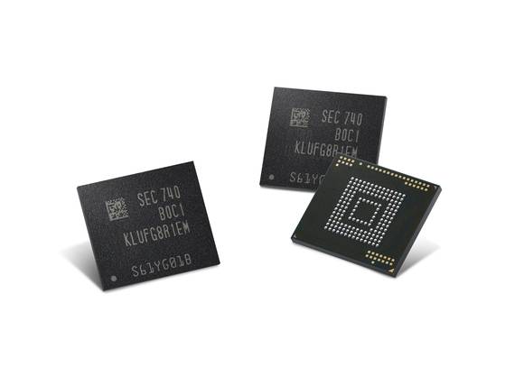 삼성전자가 세계최초로 양산하는 512GB eUFS 제품. (사진 = 삼성전자)
