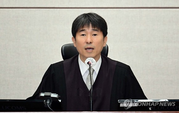 윤석열 내란 1심 선고 D-1…12·3 비상계엄 443일 만에 사법 판단