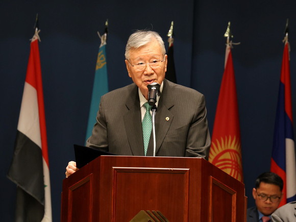 [리더&CEO] 저출생 정책 패러다임 바꾼 이중근 부영 회장