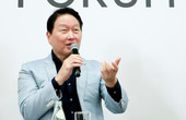최태원 SK 회장, “AI를 가지고 놀며 혁신해야 성공할 수 있어”