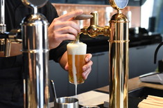 [현장] ‘삿포로맥주’가 알려줬다 “잔에 ‘레이싱’ 생겨야 진짜 生맥!”