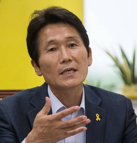 정의당 윤소하 국회의원. (사진=윤소하 국회의원 블러그)