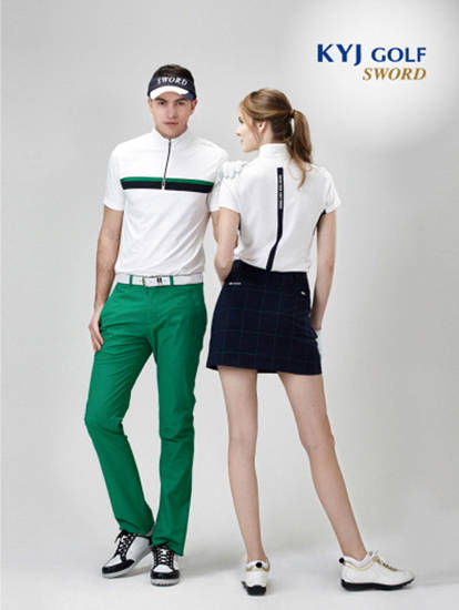 골프웨어 기능에 타운웨어의 디자인을 접목해 온 KYJ GOLF. 사진 = KYJ GOLF