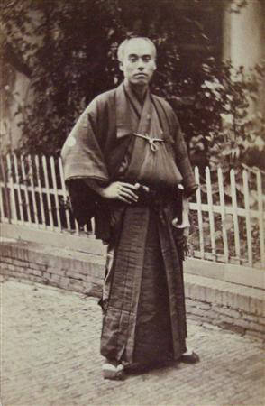 1862년 네덜란드 유트레히트에 일본대사관 직원으로 파견된 후쿠자와 유키치. "근대 국가를 만들지 못하면 서구에 먹힌다"는 그의 강력한 경고는 일본인들에게 큰 경종을 울려 일본은 짧은 시간에 면목을 일신하고 제국주의 대열의 막차에 올라탄다. (사진=위키피디아)